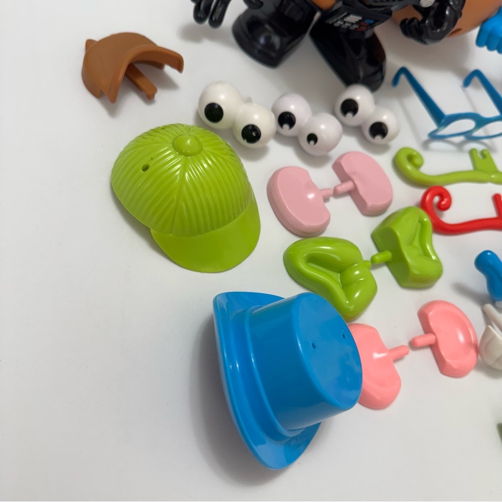 Mr. Potato Head large bundle or lot with many accessories and 3 taters - Picture 7 of 10